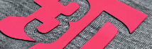 Transfert Die-Cut 3D Pantone rose en relief sur tissu gris